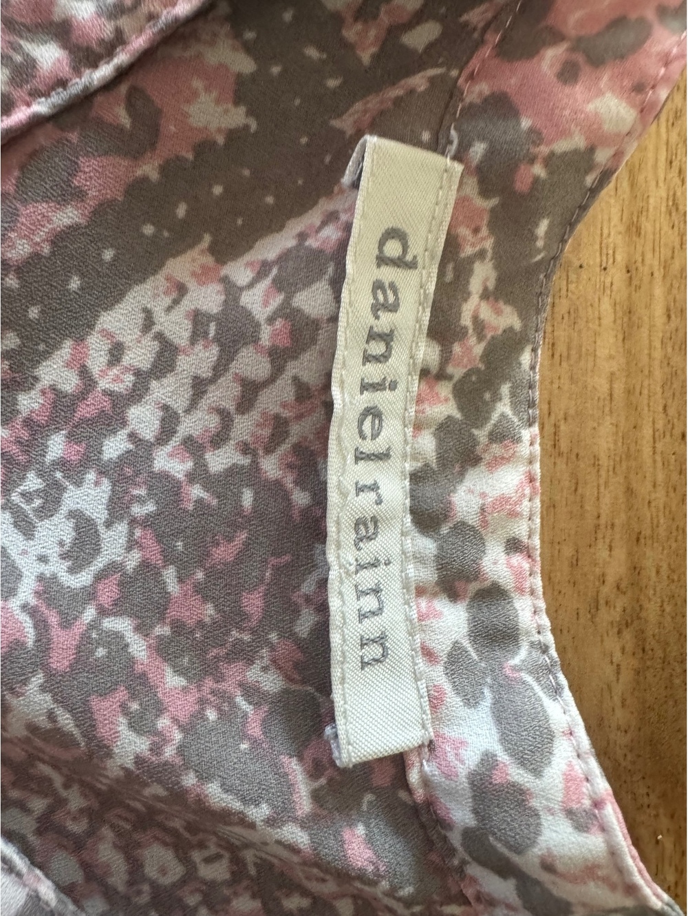 Daniel Rainn Women’s Blouse Gray Pink Print Button Front Cottagecore Boho fall - Picture 3 of 9